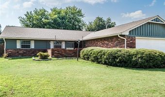 104 Caulder Dr, Chickasha, OK 73018