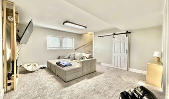 26855 SW 89th Rd, Beatrice, NE 68310