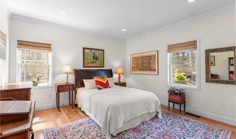 40 Lloyd Bowen Ct, Glocester, RI 02814
