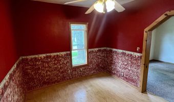 823 Pine Ave, Alma, MI 48801