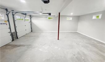 50 Rosemont Ave, Johnston, RI 02919