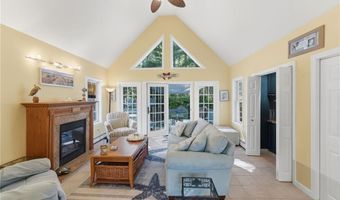 34 Crestwood Ln, Charlestown, RI 02813
