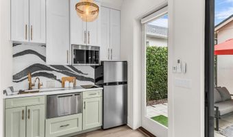 1306 W SMITH St, Orlando, FL 32804
