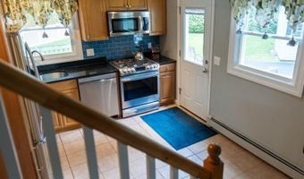 4 Park Ln, Andover, NJ 07860