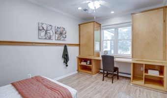 8604 TOBIN Rd, Annandale, VA 22003