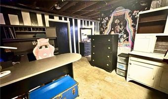 105 E Peery St, Albany, MO 64402