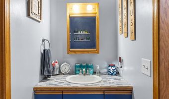 4082 Huntington Ct, Ashtabula, OH 44004