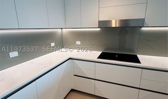 9221 E Bay Harbor Dr 309, Bay Harbor Islands, FL 33154