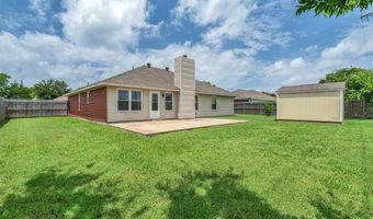 1204 Charles Dr, Alvarado, TX 76009