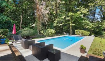 7105 WILSON Ln, Bethesda, MD 20817