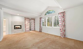 516 Camino Bailen, Escondido, CA 92029