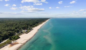 17 E Stillwater Ave, Beverly Shores, IN 46301
