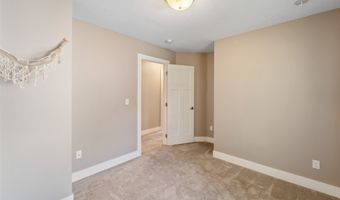 611 Court St, Adel, IA 50003