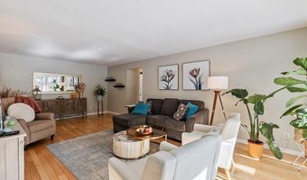 34 Parkwood Dr, Augusta, ME 04330