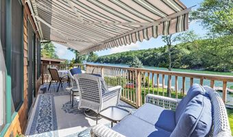 39 Cedar Dr, Danbury, CT 06811