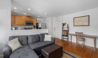1 Red Cross Ave 9, Newport, RI 02840
