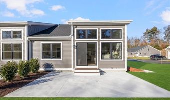 42 Overlook Ln, Glocester, RI 02814