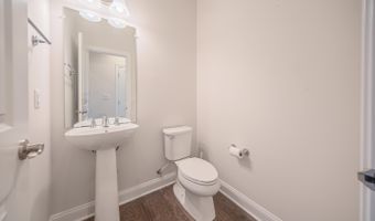 3081 N Spurway Dr, Ann Arbor, MI 48105