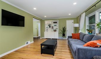 9232 Arrow Dr, Affton, MO 63123