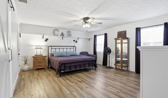 232 Charing Cross Rd, Indianapolis, IN 46217