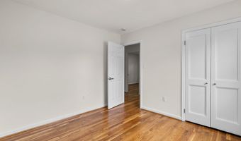 8815 TUCKERMAN Ln, Potomac, MD 20854