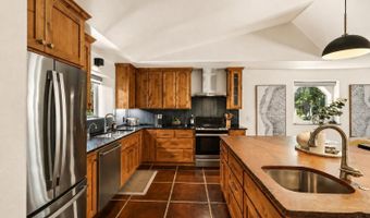 56743 Spring River Loop, Bend, OR 97707