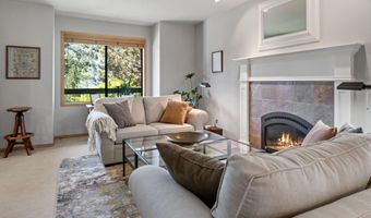 62824 Loma Vista Dr, Bend, OR 97701