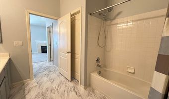2305 W Horizon Ridge Pkwy 2121, Henderson, NV 89052