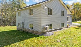 472 Dunn Rd, Belgrade, ME 04917