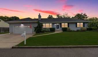 633 Spray Ave, Beachwood, NJ 08722
