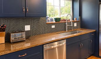 1 Smith Ln, Amherst, NH 03031