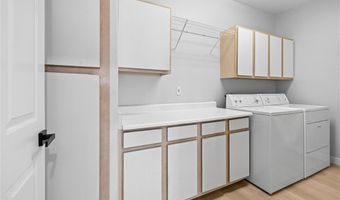 6821 Santa Isabel Ave 201, Las Vegas, NV 89146