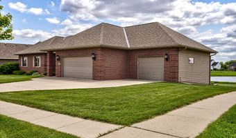 2608 Cottonwood Rd, Ames, IA 50014