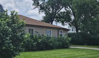 1023 N 1st St, Aberdeen, SD 57401