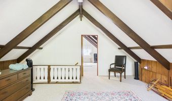 202 Thornberry Ln, Blakeslee, PA 18610