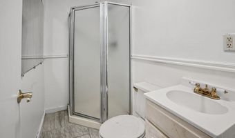 260 Robin St, Bridgeport, CT 06606