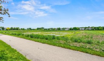 2835 Waterfront Ave, Algonquin, IL 60102