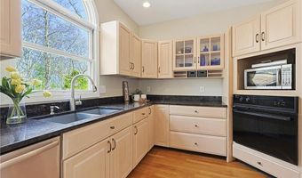 54 Paine Rd, Cumberland, RI 02864