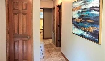 3050 Gaineswood Ave, Baxter Springs, KS 66713