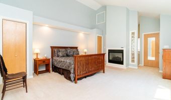 60 Algonquin Trl 60, Ashland, MA 01721
