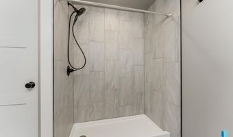 1625 W Burton Dr, Brandon, SD 57005