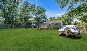 21 Park Ave, Bayville, NJ 08721