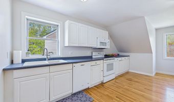 40 Meadow Dr, Bar Harbor, ME 04609