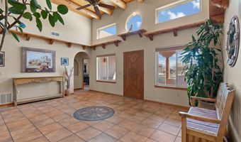 650 Barnett Dr, Bosque Farms, NM 87068