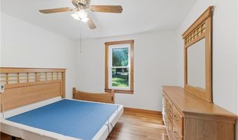 917 Woonsocket Hill Rd, North Smithfield, RI 02896