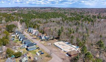 87 School St, Ahmeek, MI 49901