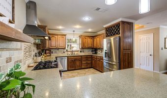 405 N Wickham St, Alvord, TX 76225