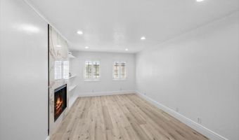 1695 Montessouri St, Las Vegas, NV 89117