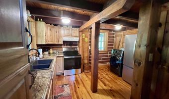 3090 Shamrock Ln, Birdseye, IN 47513