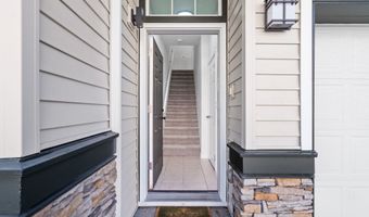 15400 SW MALLARD Dr 102, Beaverton, OR 97007